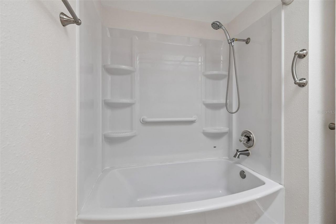 2620 Giant Place, Seffner, FL 33584 Photo