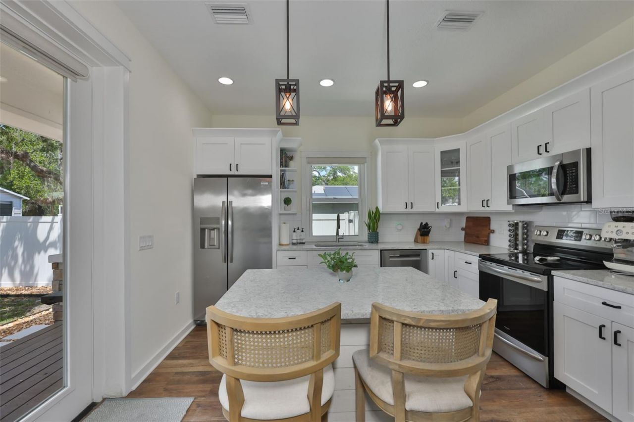 1808 E Caracas Street, Tampa, FL 33610 Photo