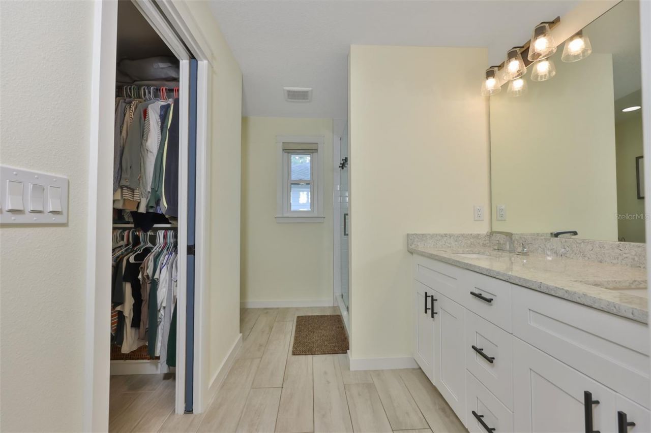 1808 E Caracas Street, Tampa, FL 33610 Photo