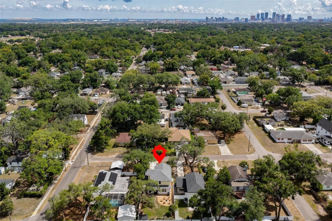 1808 E Caracas Street, Tampa, FL 33610 Photo