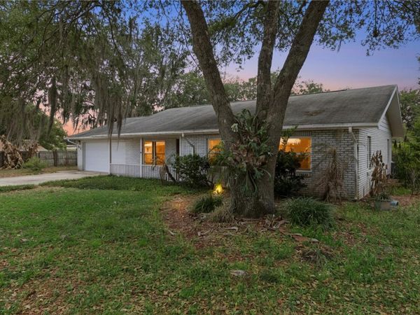 307 E MAPLE STREET , DAVENPORT, FL 33837