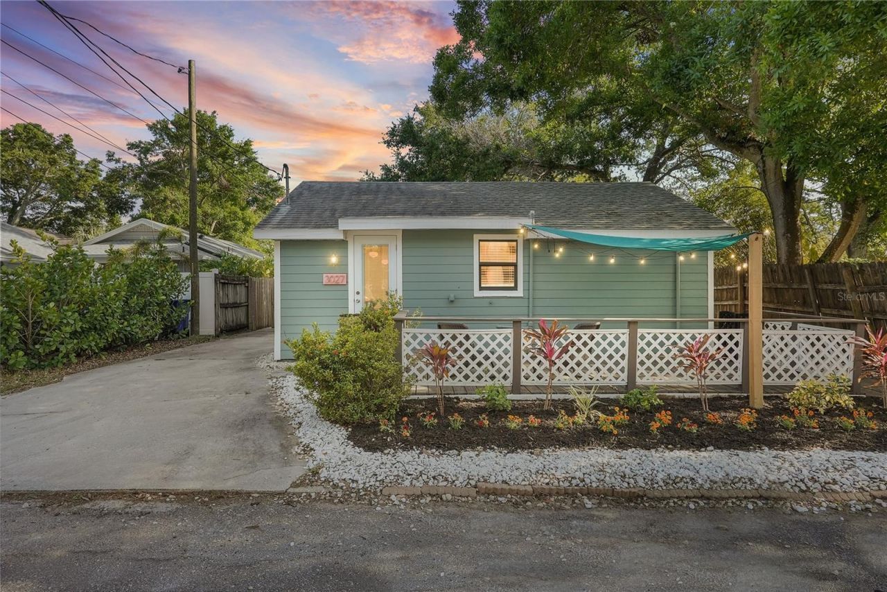 3027 Burlington Avenue N, Saint Petersburg, FL 33713 Photo