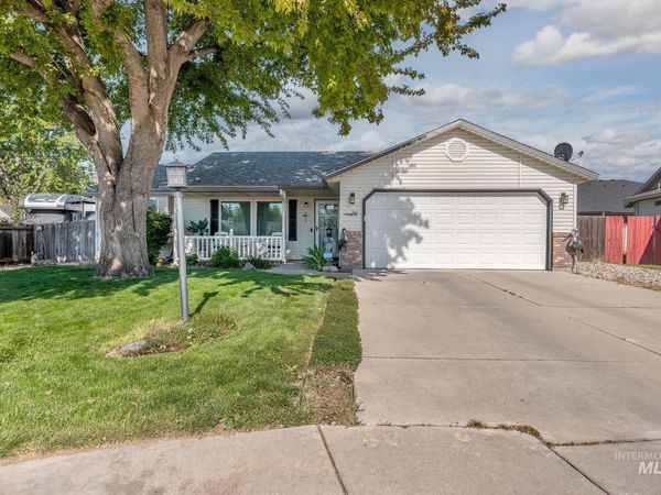 242 N Moraine Ave, Eagle, ID 83616