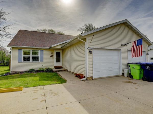 1124 Hubbell Street, Marshall, WI 53559