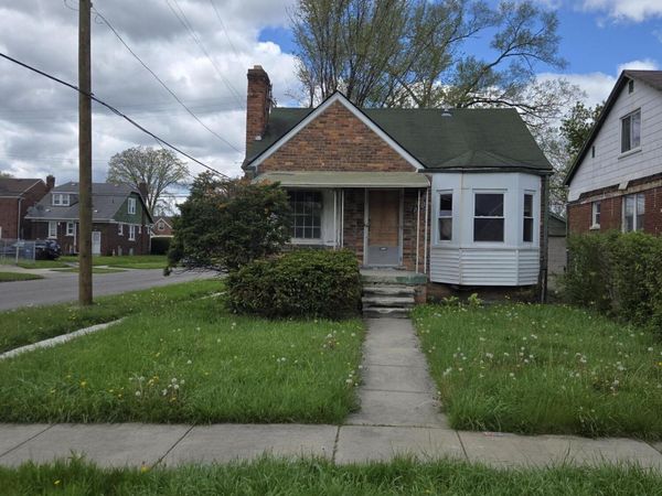 15001 Freeland Street, Detroit, MI 48227