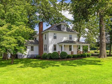 41 SEAYS DR, DILLWYN, VA 23936