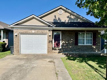 216 Christopher Drive, Nicholasville, KY 40356