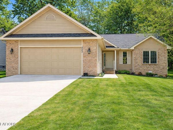223 Forest Hill Drive, Crossville, TN 38558