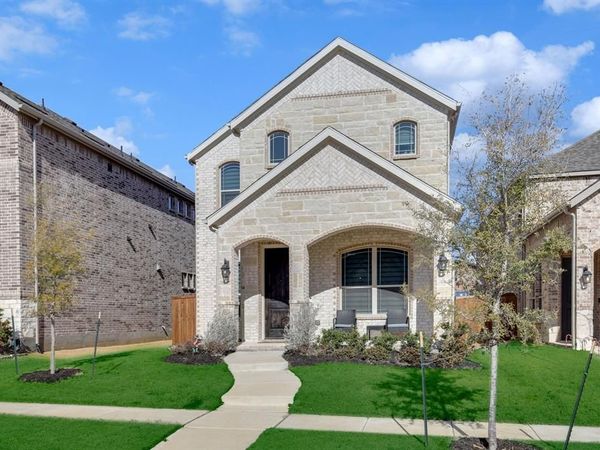 177 Mccartt Drive, Lewisville, TX 75067