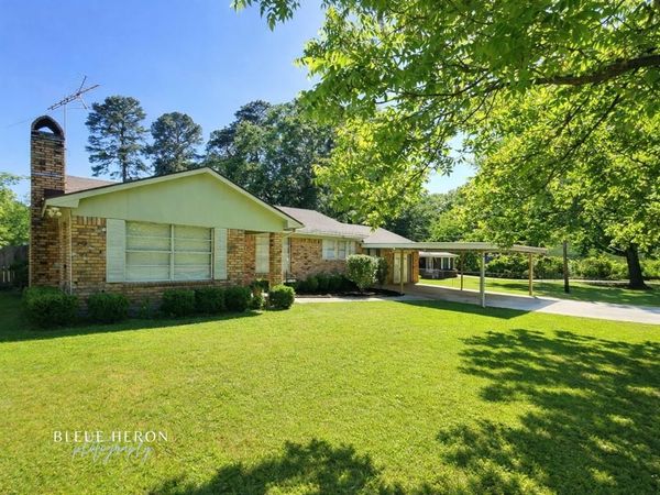 1865 Live Oak Drive , Shreveport, LA 71118