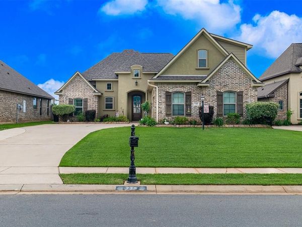 720 Fir Wood Lane , Haughton, LA 71037
