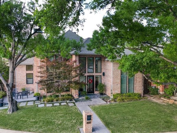 5804 Preston Fairways Drive, Dallas, TX 75252