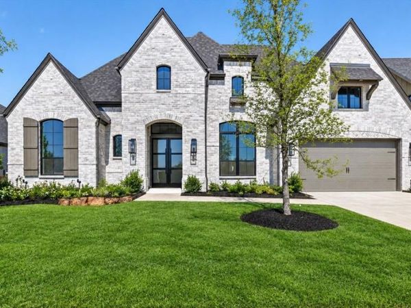 1617 Sandbrock Drive, Aubrey, TX 76227