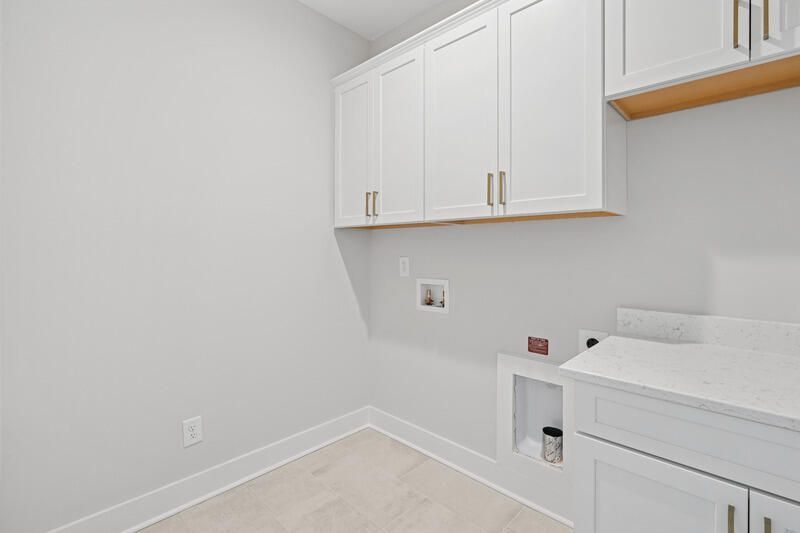 2008 Riverbend Drive Photo 14