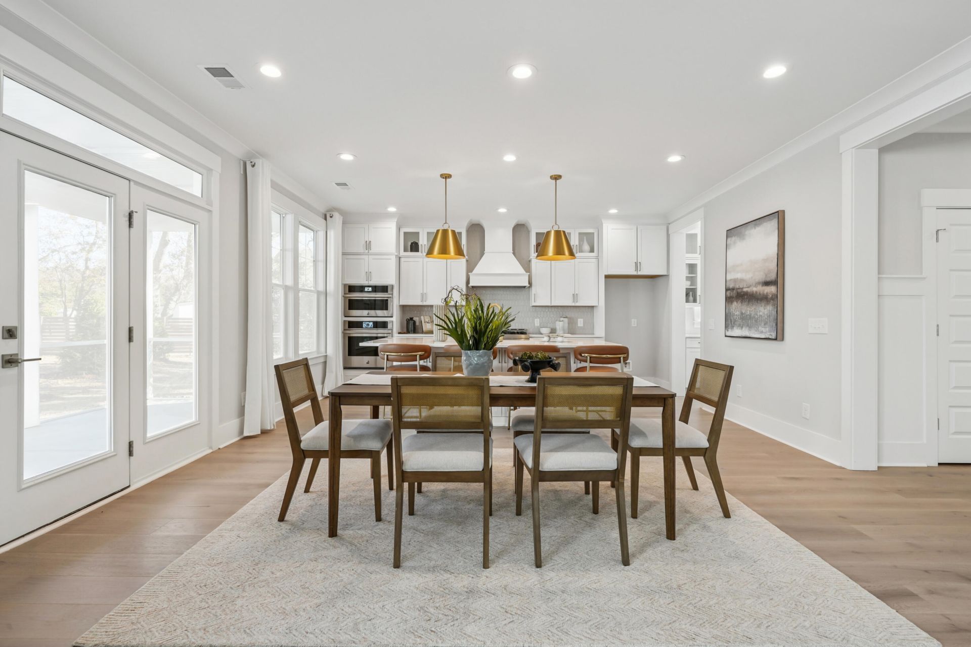 2008 Riverbend Drive Photo 4