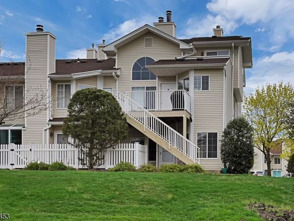 78 Academy Court, Bedminster, NJ 07921