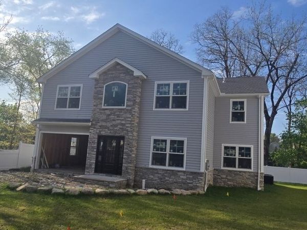 2 Ashley Ct, Butler, NJ 07405