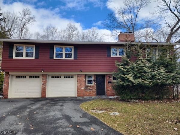 5 Mountain Ter, Sparta, NJ 07871