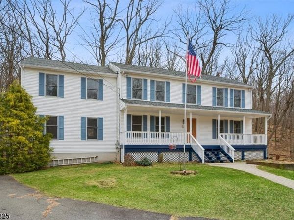 315 Hudson Ave, Hopatcong, NJ 07843