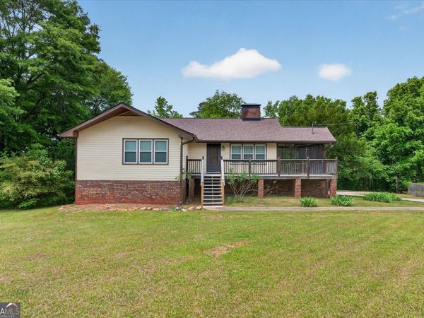 6882 Cowan Mill Rd, Winston, GA 30187