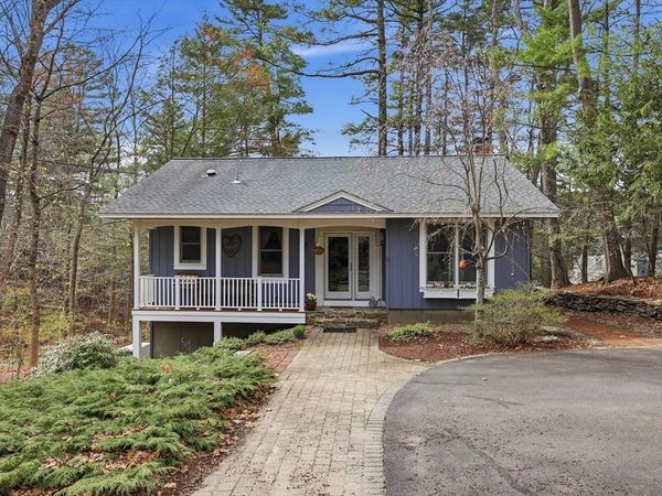 104 South Shore Drive, Sturbridge, MA 01566