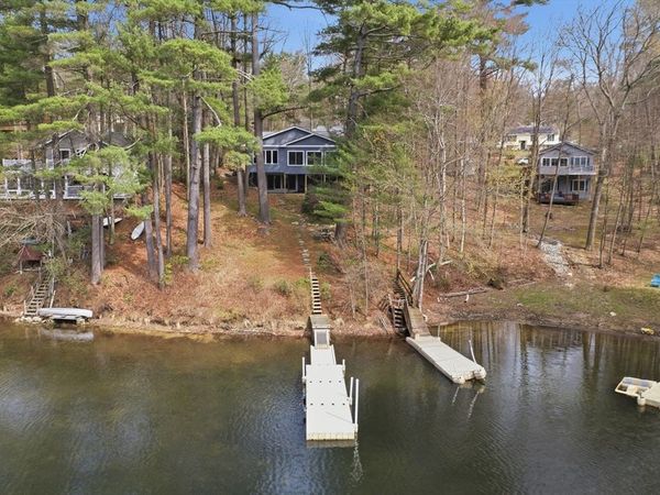 104 South Shore Drive, Sturbridge, MA 01566