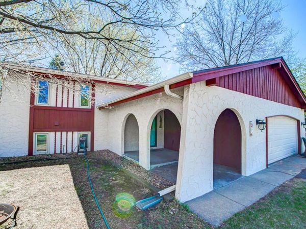 9721 Austin Street NE, Circle Pines, MN 55014