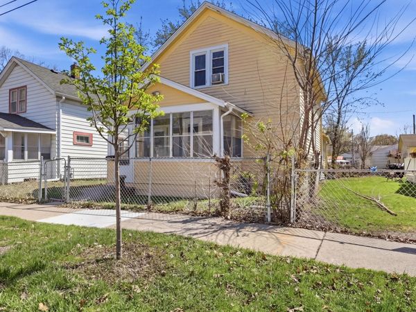 324 Van Buren Avenue , Saint Paul, MN 55103
