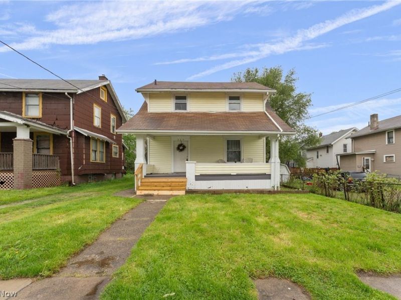 329 Girard Avenue NE, Canton, OH 44704 Photo 4