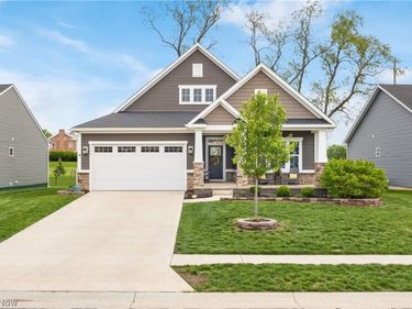 1157 Fountain View Street NE, Canton, OH 44721