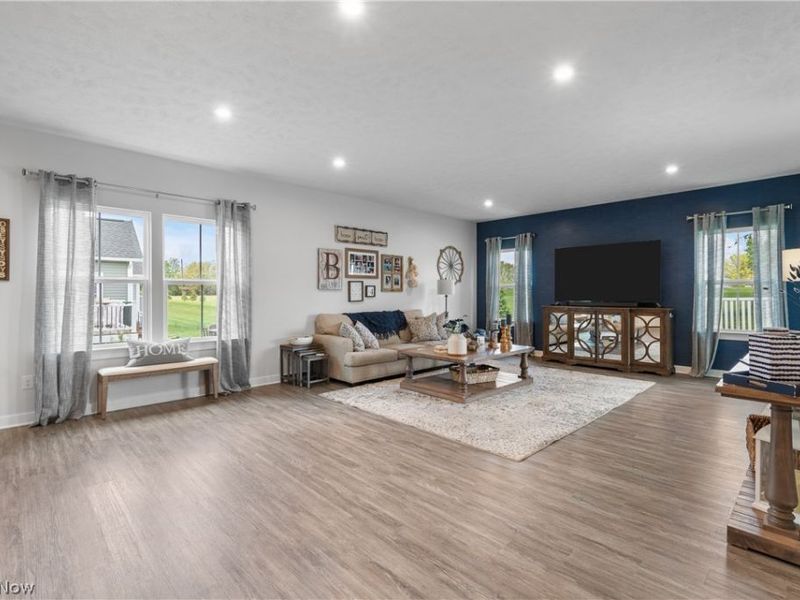 1157 Fountain View Street NE, Canton, OH 44721 Photo 4