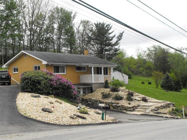 41 Mark Dr, Delmont, PA 15626
