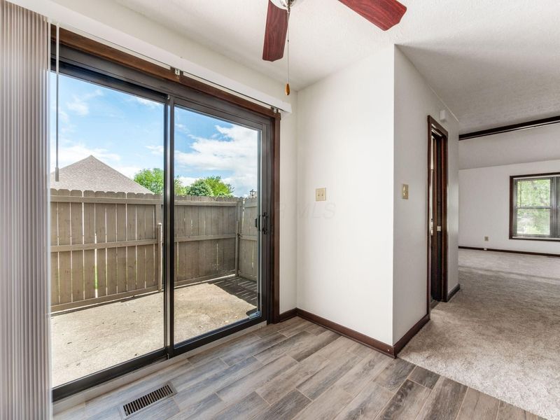 414 Edinburgh Road , Dublin, OH 43017 Photo 8