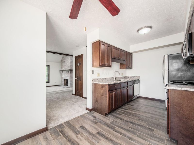 414 Edinburgh Road , Dublin, OH 43017 Photo 9