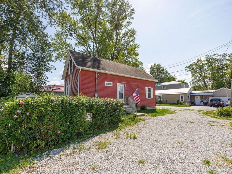 5 Rosebraugh Circle E, Buckeye Lake, OH 43008 Photo 3