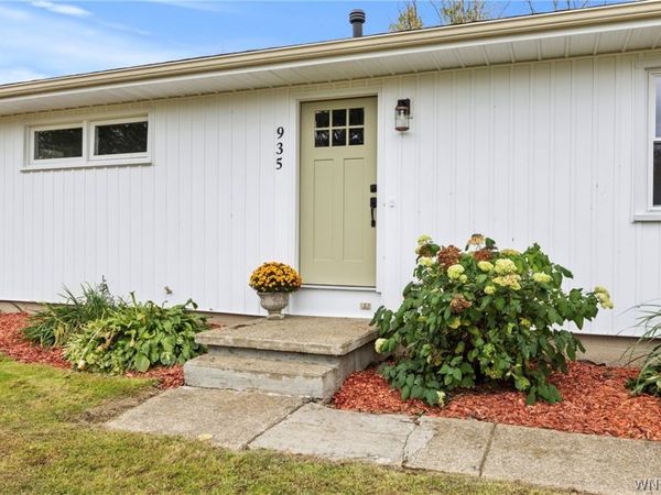 935 Cain Road , Angola, NY 14006