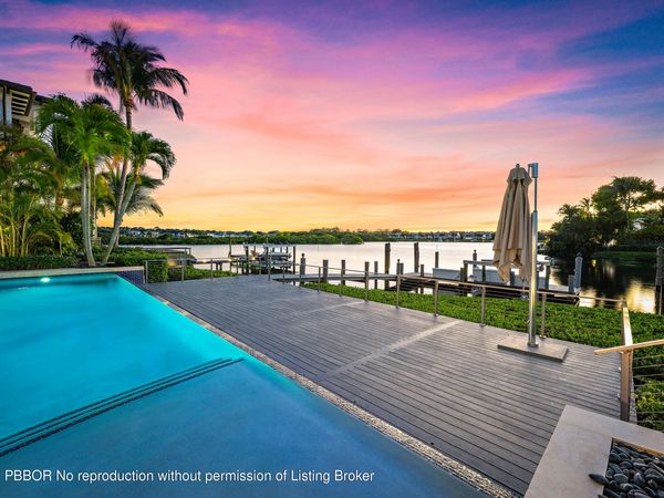 121 Commodore Drive, Jupiter, FL 33477