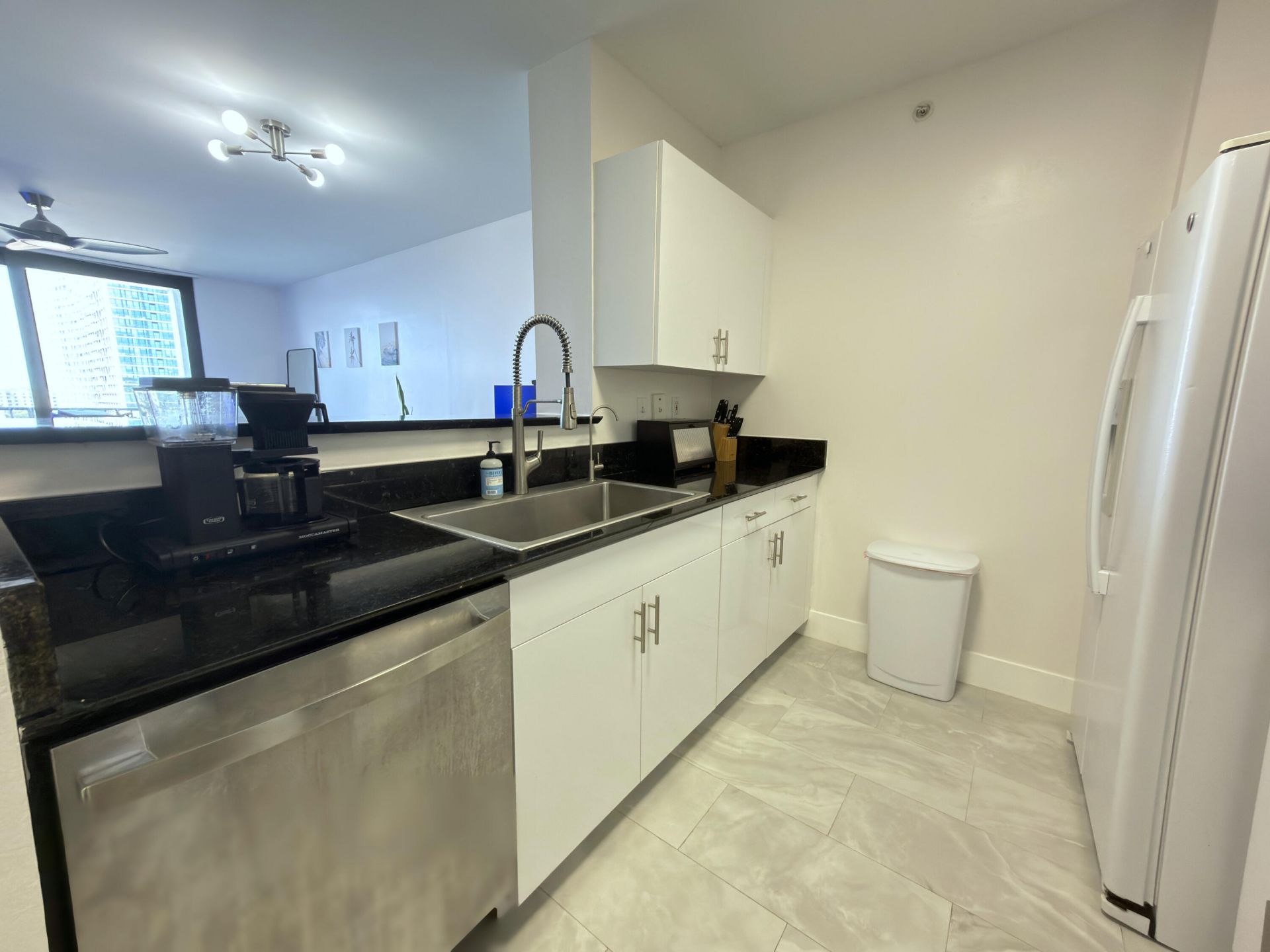 651 Okeechobee Boulevard, Unit 808, West Palm Beach, FL 33401 Photo