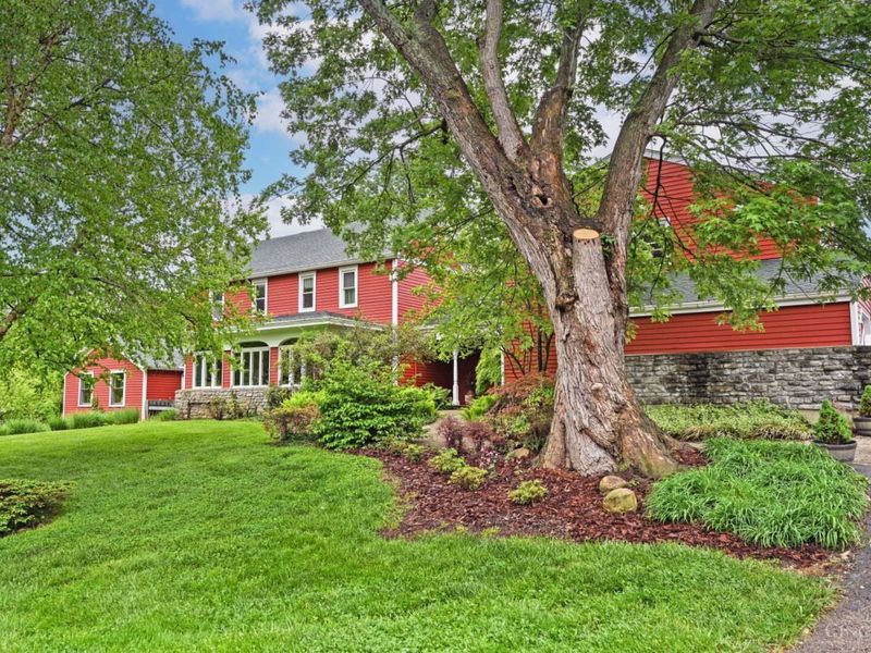 675 Hobby Horse Lane, Miami Twp, OH 45150 Photo 2