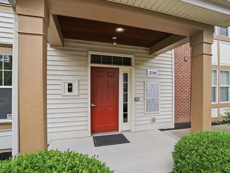 3346 Marburg Square Lane, Unit 8E, Cincinnati, OH 45209 Photo 2