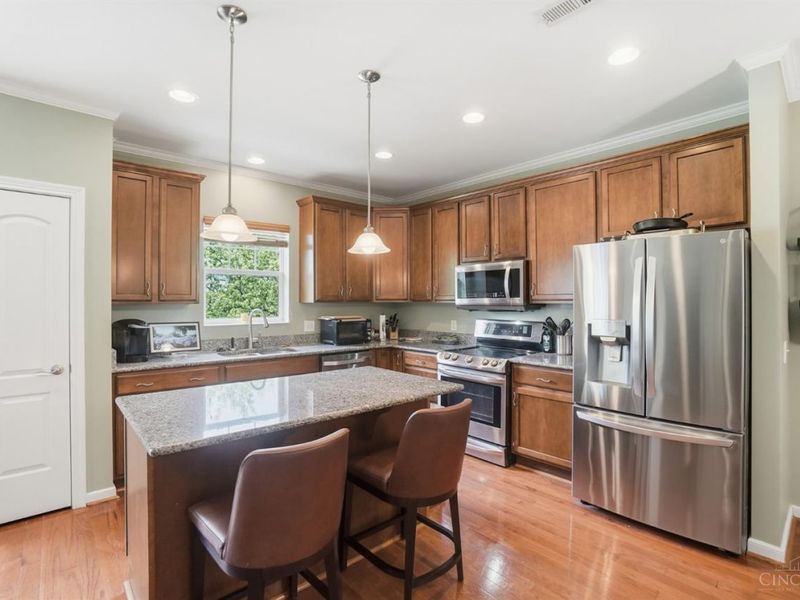 3346 Marburg Square Lane, Unit 8E, Cincinnati, OH 45209 Photo 8