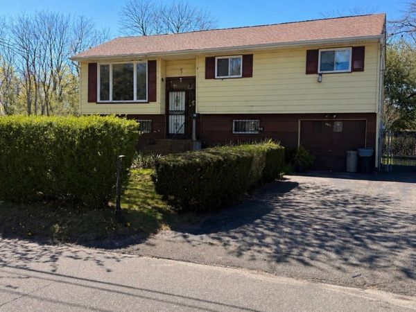 788 Bayview Avenue , Amityville, NY 11701