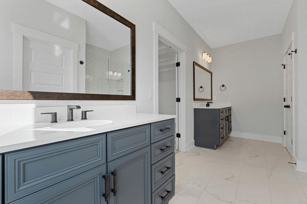 2019 Riverbend Drive Photo 9