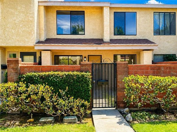 961 W Lamark, Anaheim, CA 92802