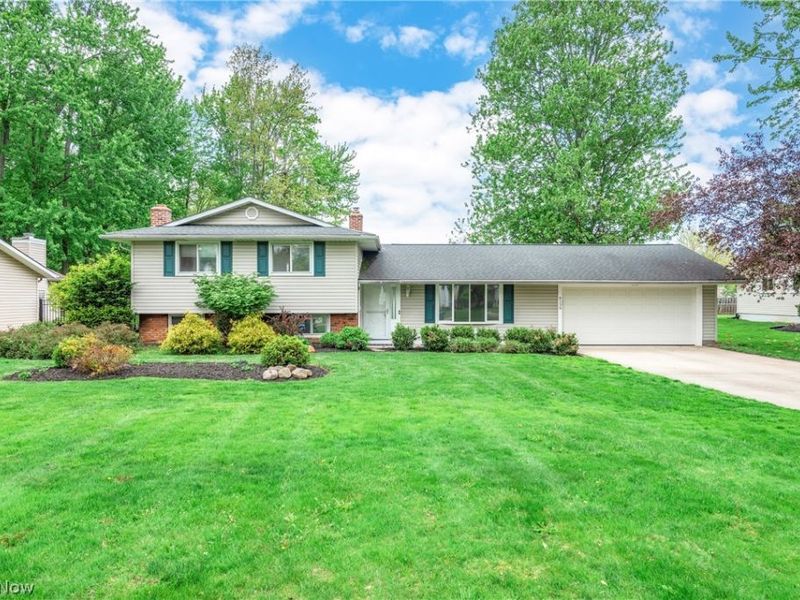 8139 Yorkshire Drive , Mentor, OH 44060 Photo 2