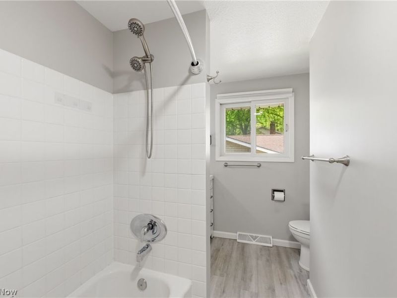 8139 Yorkshire Drive , Mentor, OH 44060 Photo 21