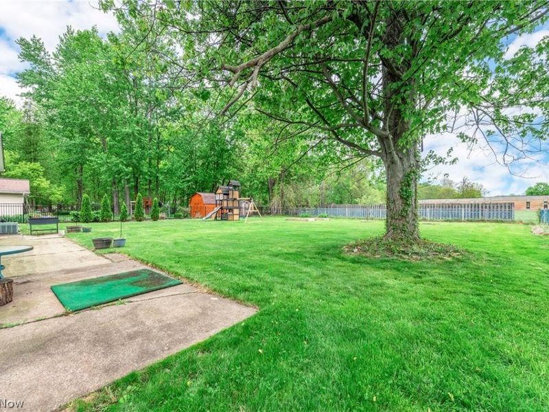 8139 Yorkshire Drive , Mentor, OH 44060 Photo 37