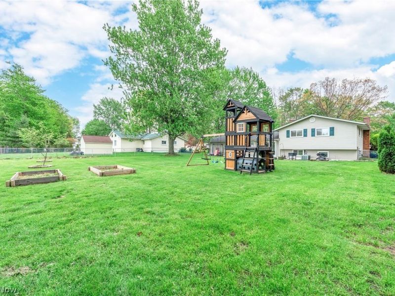 8139 Yorkshire Drive , Mentor, OH 44060 Photo 40