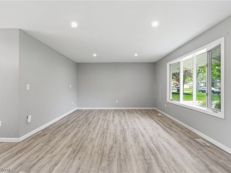 8139 Yorkshire Drive , Mentor, OH 44060 Photo 7