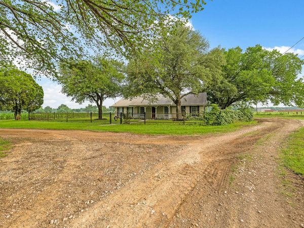 4265 County Road 123 , Round Rock, TX 78664